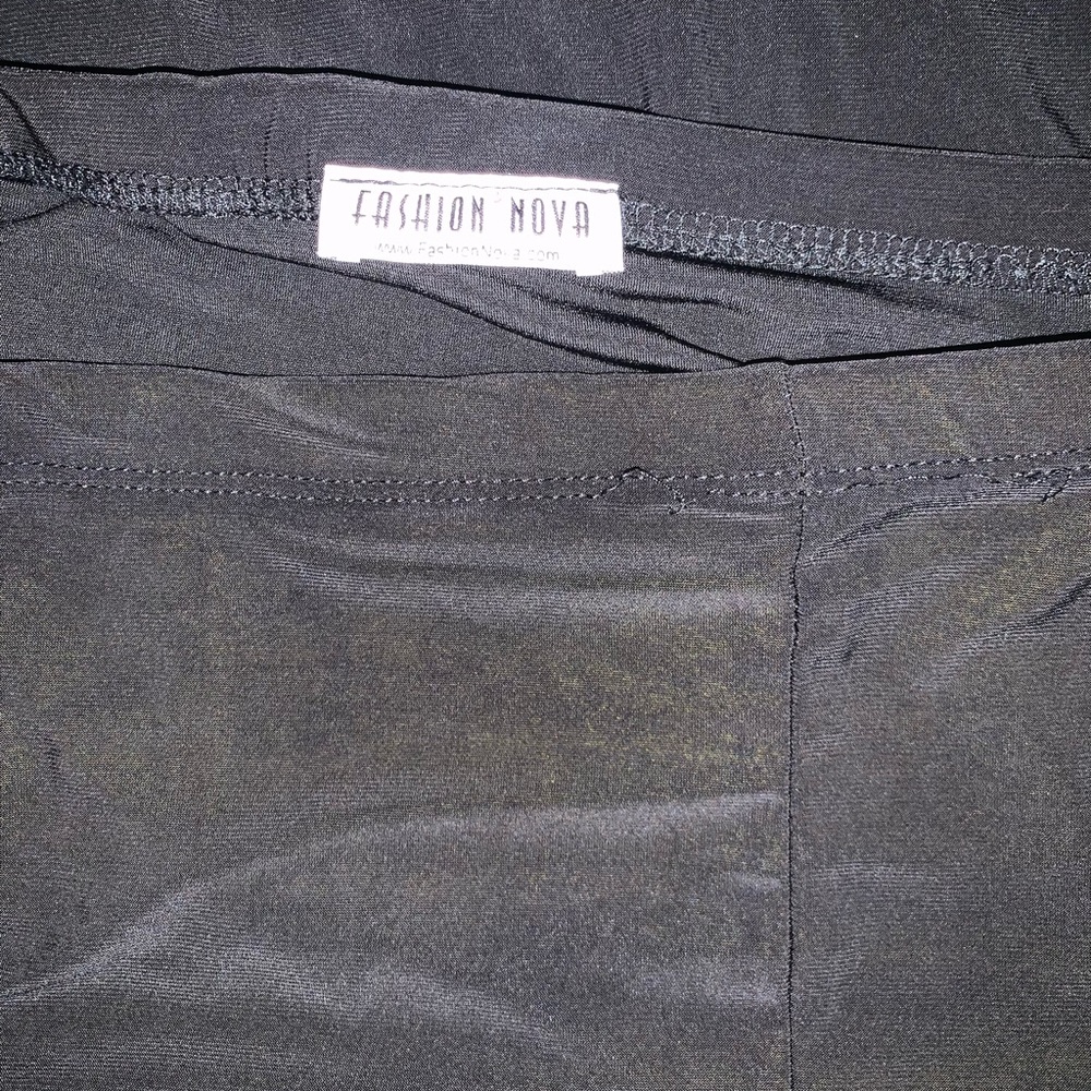 Fashion nova black maxi skirt with slit at bottom